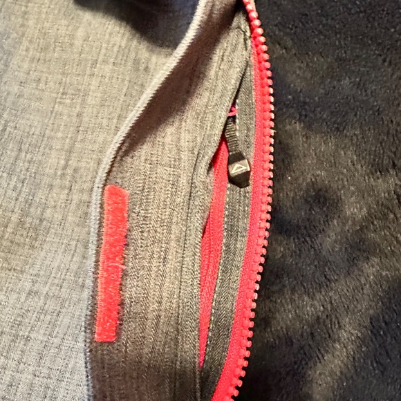 McKinley Recco Women's Ski Jacket - Picture 15 of 16